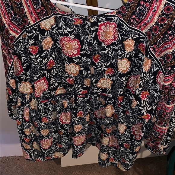 Flowery printed shirt - Picture 3 of 3